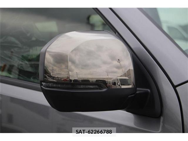 Nissan Caravan 2026-07 8651972-16