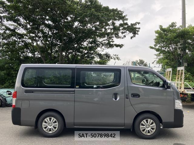 Nissan Caravan 2025-03 8652252-2