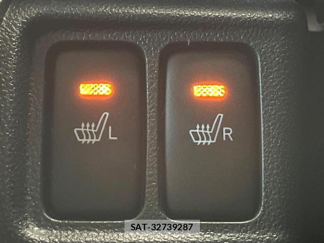 Daihatsu CAST 2018-10 8649323-4