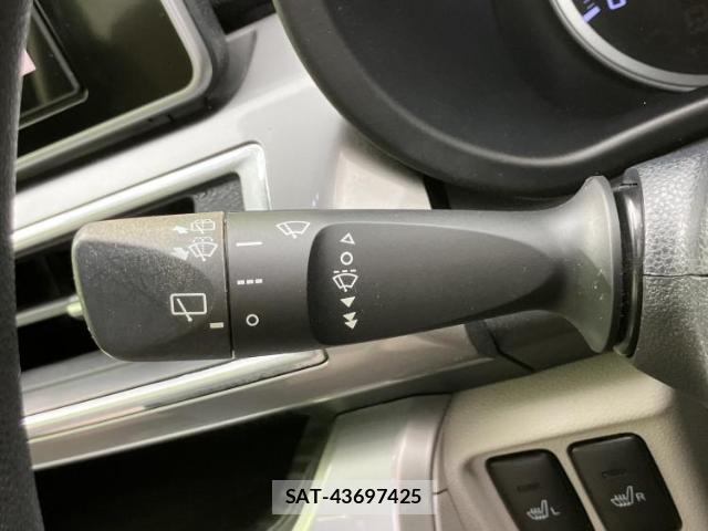 Daihatsu CAST 2019-01 8653618-16