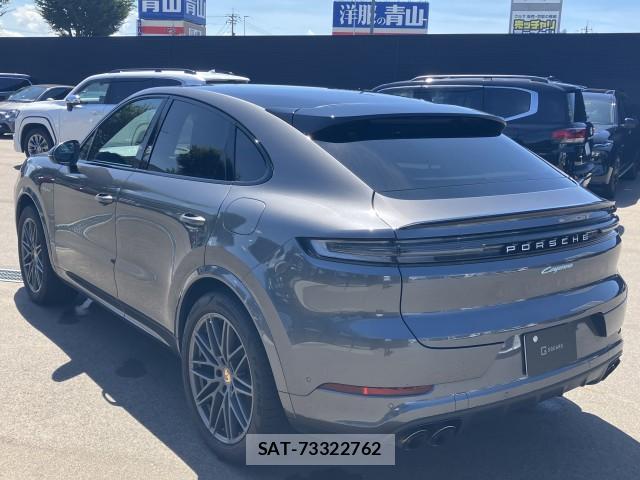 Porsche CAYENNE 2024-04 8651578-14