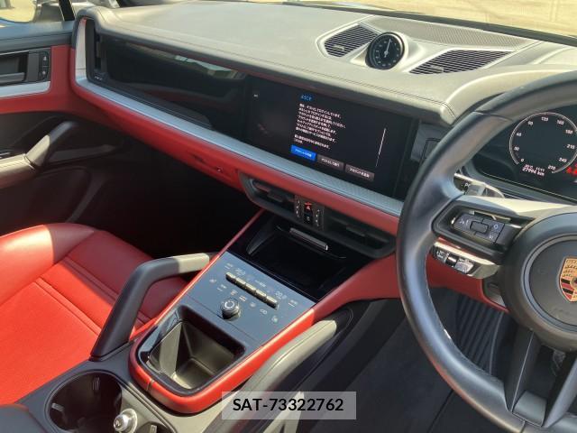 Porsche CAYENNE 2024-04 8651578-17