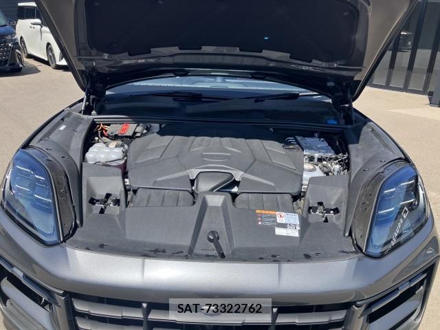 Porsche CAYENNE 2024-04 8651578-7