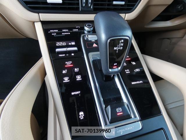 Porsche CAYENNE 2020-07 8647963-6