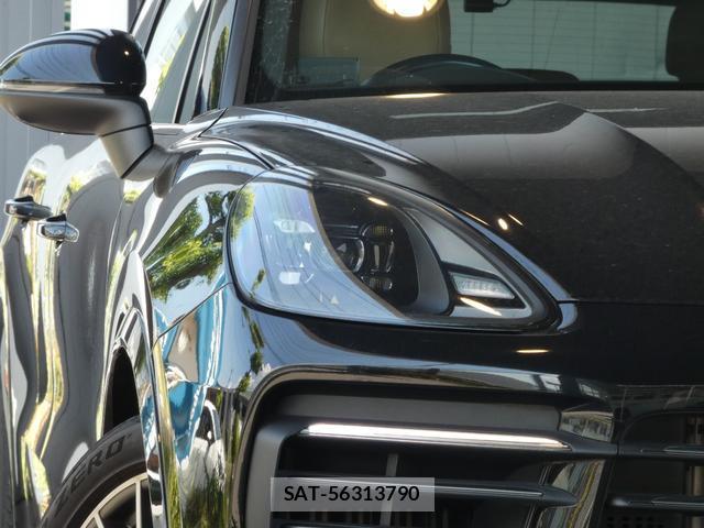 Porsche CAYENNE 2022-12 8647965-2