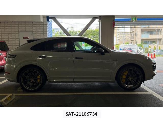 Porsche CAYENNE 2021 8649692-3