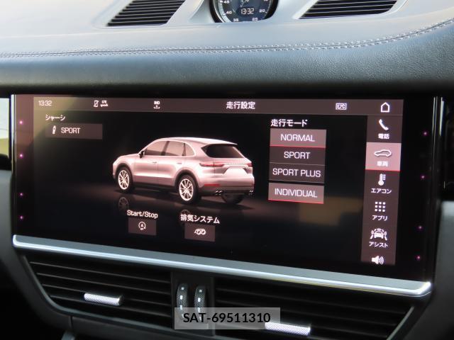 Porsche CAYENNE 2021-04 8651023-11
