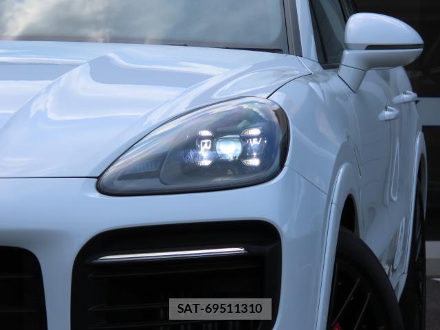 Porsche CAYENNE 2021-04 8651023-16
