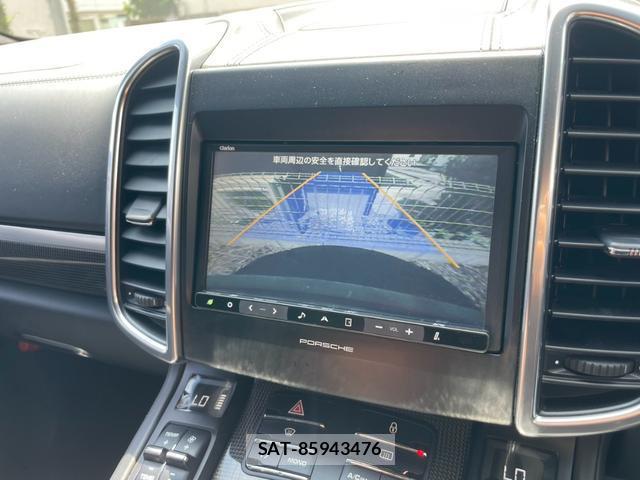 Porsche CAYENNE 2012-11 8653338-10