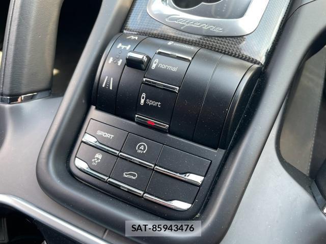 Porsche CAYENNE 2012-11 8653338-17