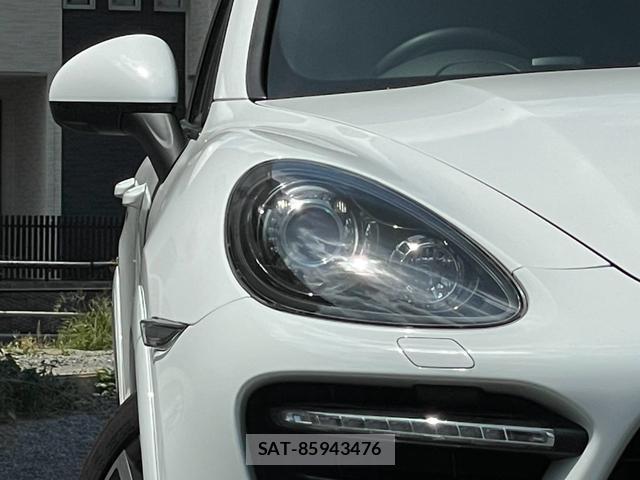 Porsche CAYENNE 2012-11 8653338-2