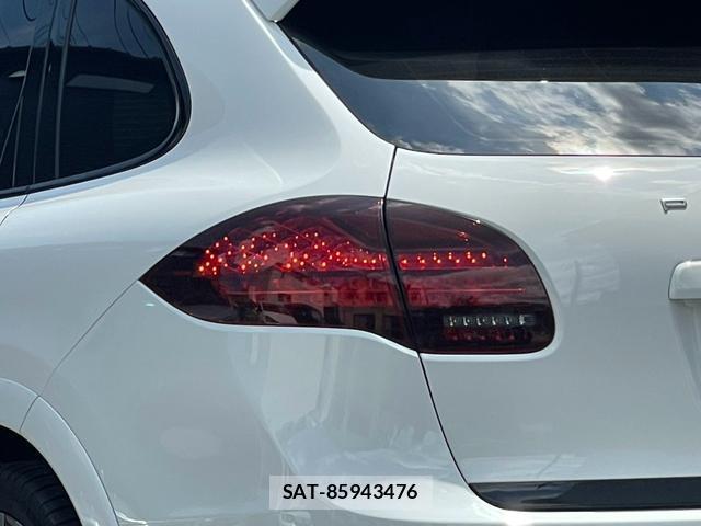 Porsche CAYENNE 2012-11 8653338-3