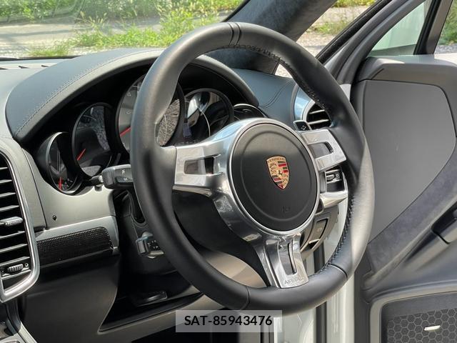 Porsche CAYENNE 2012-11 8653338-8
