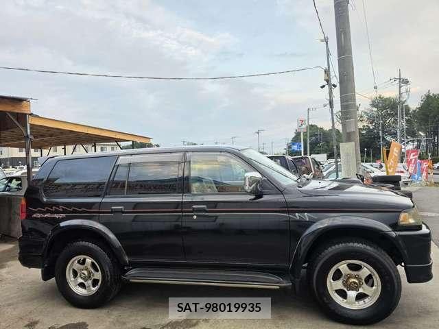 Mitsubishi CHALLENGER 1997-04 8652343-4