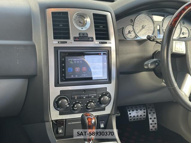 Chrysler 300C 2007-02 8648344-12
