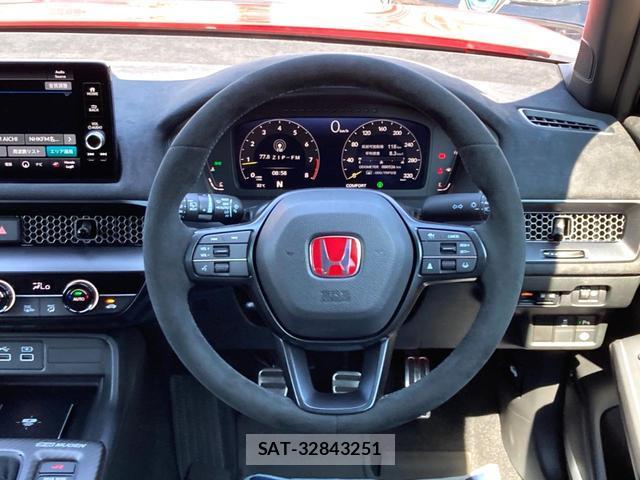 Honda CIVIC 2025-04 8648323-10