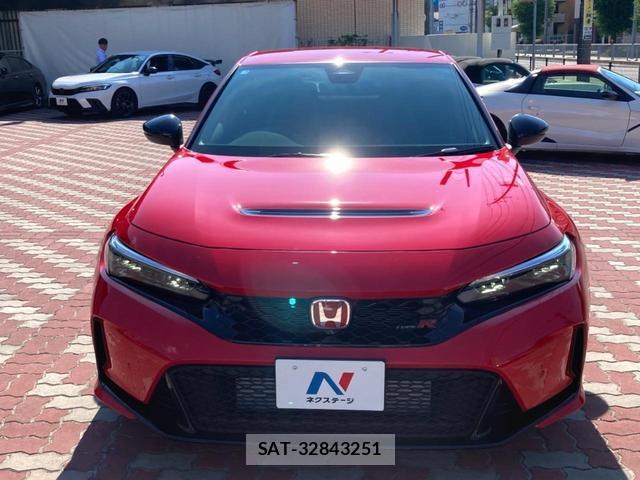 Honda CIVIC 2025-04 8648323-13