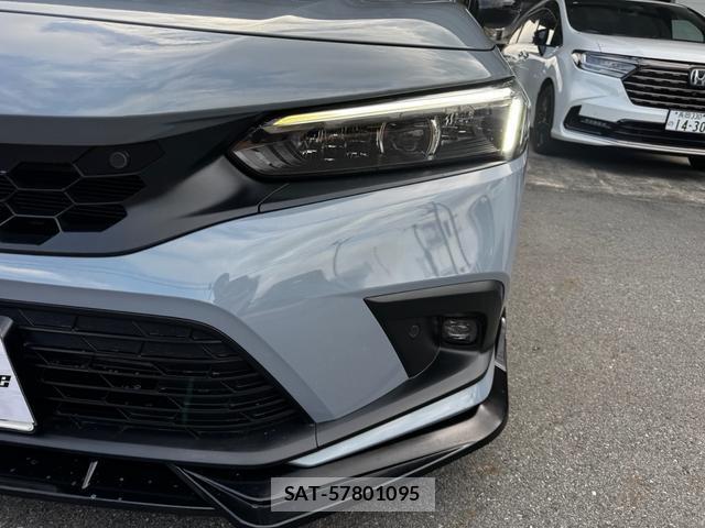 Honda CIVIC 2022-05 8652769-13