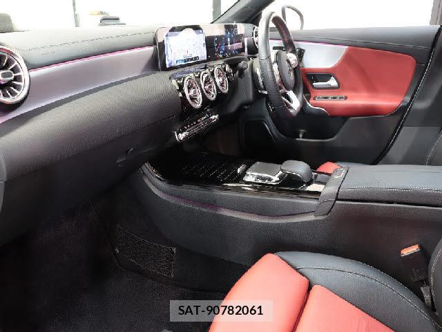 Mercedes Benz CLA-CLASS 2019-12 8648375-1