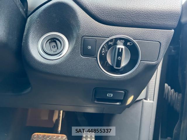 Mercedes Benz CLA-CLASS 2013-12 8649345-14
