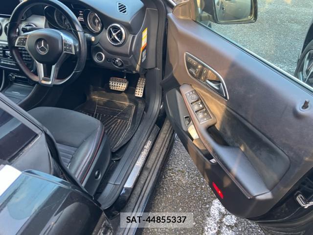 Mercedes Benz CLA-CLASS 2013-12 8649345-6