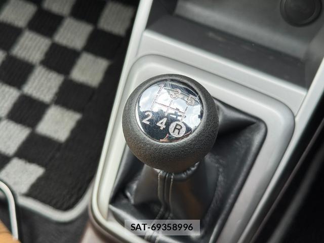 Daihatsu COPEN 2015-09 8647269-2