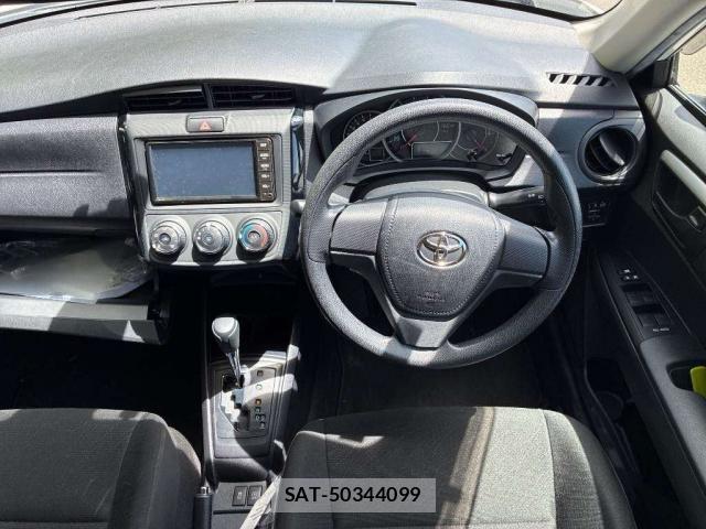 Toyota COROLLA AXIO 2021-08 8647058-2