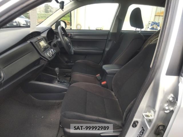 Toyota COROLLA AXIO 2019-08 8647527-15