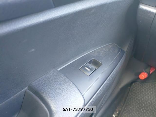 Toyota COROLLA AXIO 2015-08 8647570-12