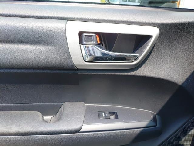 Toyota COROLLA AXIO 2017-08 8648628-12