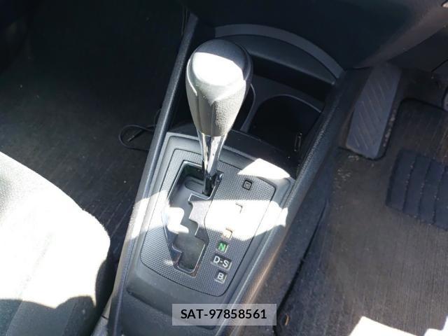 Toyota COROLLA AXIO 2019-08 8653351-11