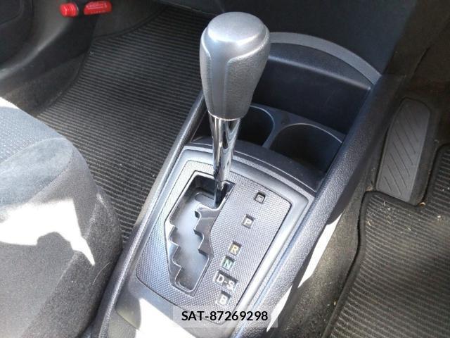 Toyota COROLLA AXIO 2019-08 8653352-11