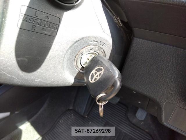 Toyota COROLLA AXIO 2019-08 8653352-14