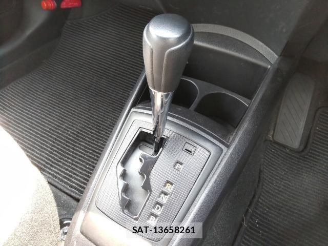 Toyota COROLLA AXIO 2017-08 8653360-11