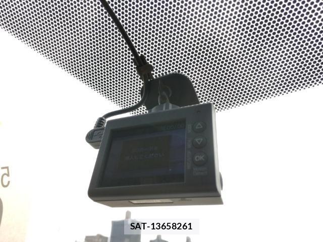Toyota COROLLA AXIO 2017-08 8653360-16