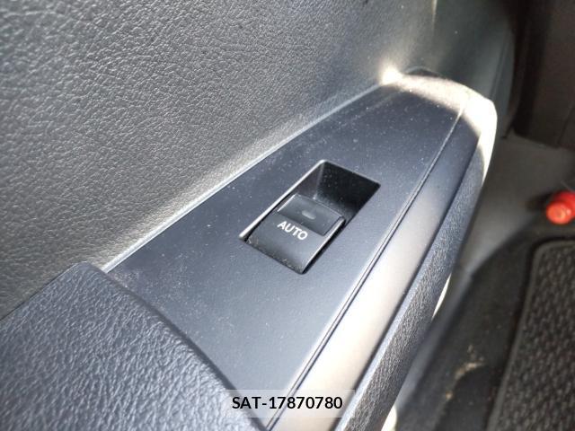 Toyota COROLLA AXIO 2016-08 8653369-12