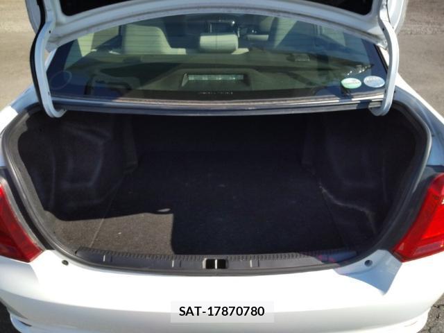 Toyota COROLLA AXIO 2016-08 8653369-7