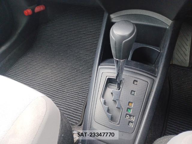 Toyota COROLLA AXIO 2015-08 8653425-11