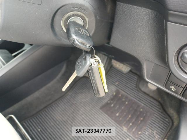 Toyota COROLLA AXIO 2015-08 8653425-14