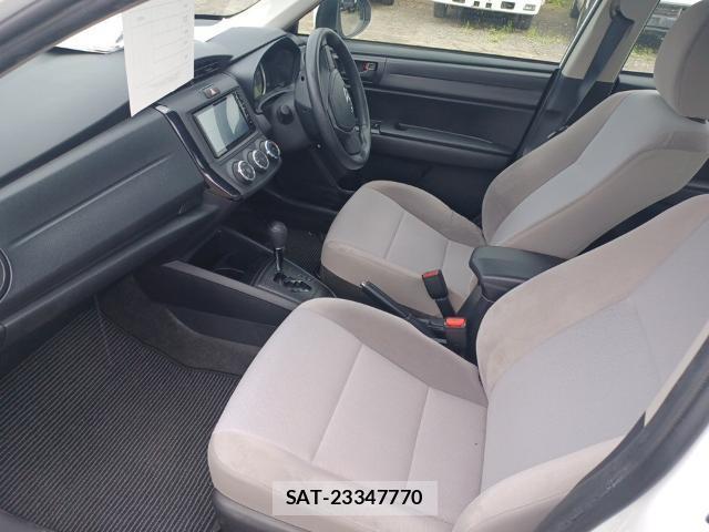 Toyota COROLLA AXIO 2015-08 8653425-15