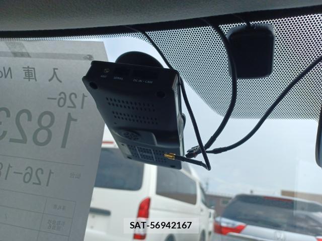 Toyota COROLLA AXIO 2019-08 8653431-16