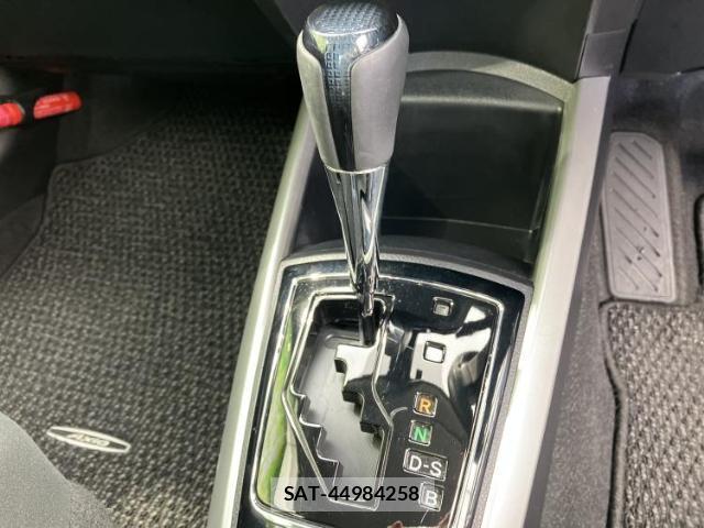 Toyota COROLLA AXIO 2018-02 8653501-17