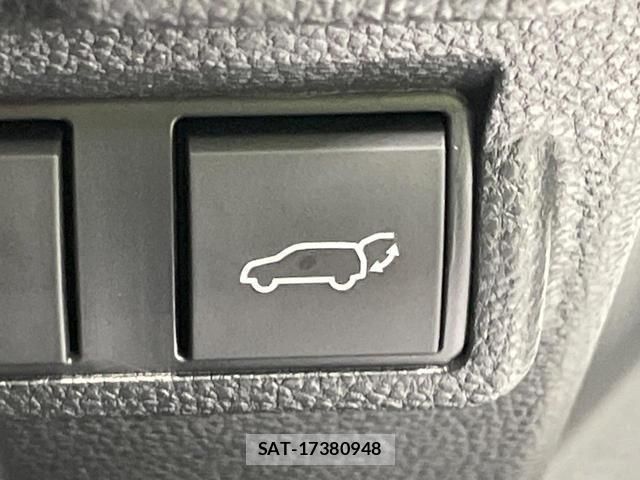 Toyota COROLLA CROSS 2025-11 8646828-7