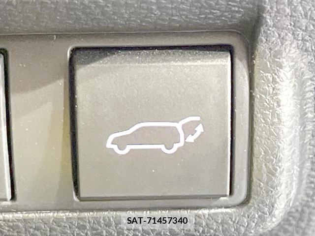 Toyota COROLLA CROSS 2023-10 8651693-6