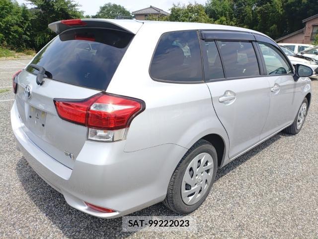 Toyota COROLLA FIELDER 2021-08 8647563-4