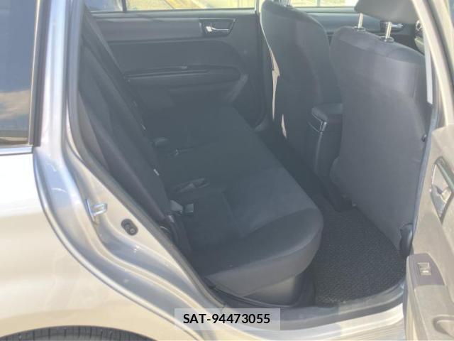 Toyota COROLLA FIELDER 2017-12 8651584-4