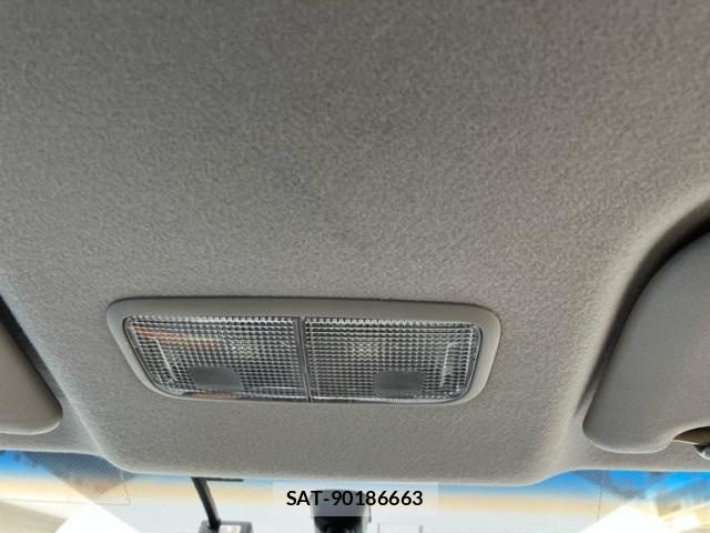 Toyota COROLLA FIELDER 2014-03 8651732-9