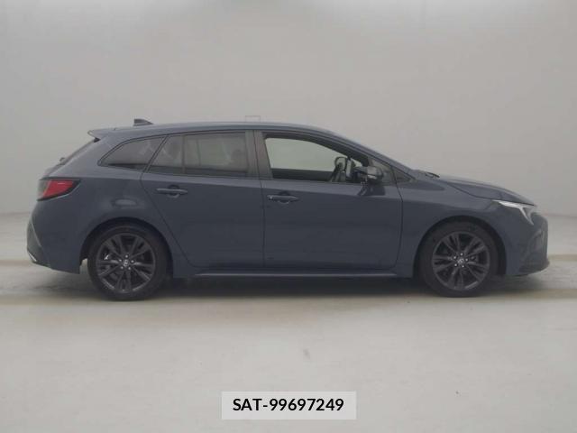 Toyota COROLLA TOURING 2023-02 8649044-9