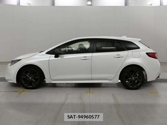 Toyota COROLLA TOURING 2022-01 8649294-10