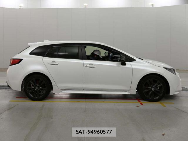 Toyota COROLLA TOURING 2022-01 8649294-3